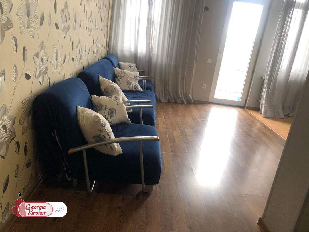 nearly repaired 3-room apartment for sale